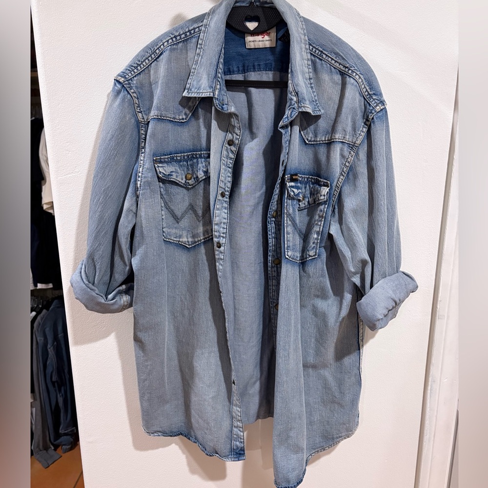 Wrangler Light Blue Denim Shirt size L